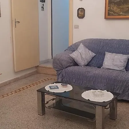 Casa Della Nonna Marina Apartment *